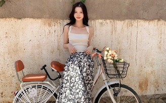 Chân váy dài cho nàng yêu nét đẹp cổ điển, lãng mạn