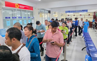 Khánh Hòa quyết loại bỏ 'cò làm giấy tờ'