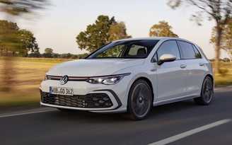 Volkswagen Golf nhập từ Đức có giá từ 798 triệu đồng