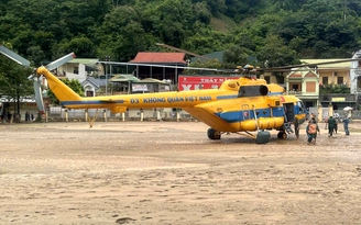 Quân đội đã chuyển 18 tấn hàng cứu trợ người dân vùng lũ Nghệ An