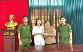 Biểu dương cô gái trao trả 45 triệu đồng nhặt được cho người đánh rơi