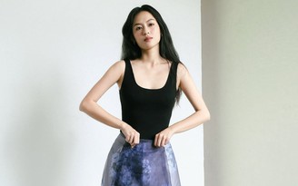 Phong cách diện đồ đầy cảm hứng với thiết kế loang màu