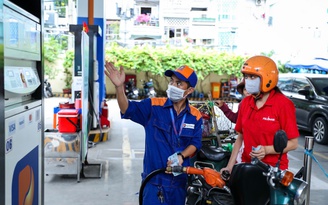 Giá xăng dầu hôm nay 29.7.2025: Thế giới bật tăng, trong nước thế nào?
