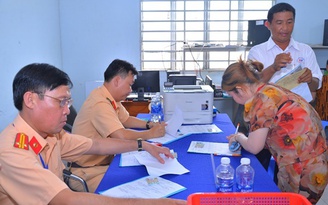 Cà Mau: Đăng ký xe ở các công an xã, không phụ thuộc địa bàn cư trú