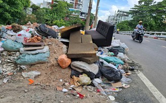 Nên xử phạt thật nghiêm nạn đổ trộm rác, xà bần