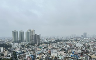 Sáng nay trời TP.HCM như Đà Lạt, sương mù hay ô nhiễm không khí?