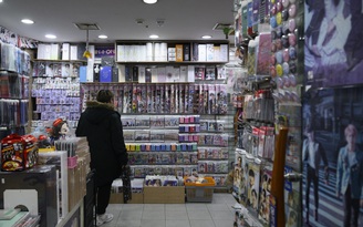 Hàn Quốc phát tiền cho toàn dân chi tiêu