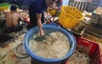 Bắp chuối ngâm hàn the, sodium metabisulfite, phèn chua gây hại sức khỏe thế nào?