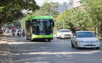 Bổ sung 18 tuyến xe buýt phục vụ tham quan triển lãm thành tựu 80 năm 