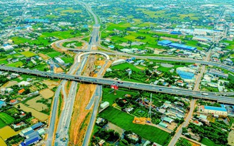 Bí quyết đầu tư căn hộ thông minh: Chọn dự án cận lộ đón đầu hạ tầng