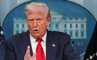Ông Trump nói sẽ cố gắng đòi lại đất cho Ukraine