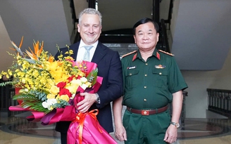 Bộ Quốc phòng hoan nghênh Úc cử quân nhân sang học tiếng Việt