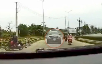 Tài xế chạy xe ngược chiều bị phạt 19 triệu đồng, trừ 4 điểm bằng lái