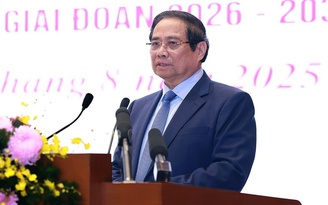 Phát triển vùng đồng bào dân tộc thiểu số và miền núi 
bằng cả trái tim