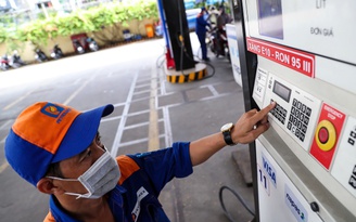 Giá xăng dầu hôm nay 20.8.2025: Xăng trong nước đổi chiều tăng?