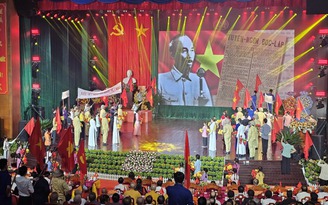 Vĩnh Long họp mặt kỷ niệm 80 năm Cách mạng Tháng Tám và Quốc khánh 2.9