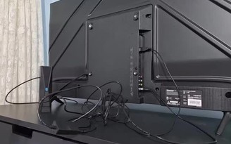 Những thứ không nên cắm vào cổng USB trên Smart TV