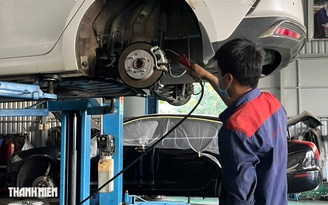 Bảo dưỡng ô tô hybrid có gì khác xe xăng?
