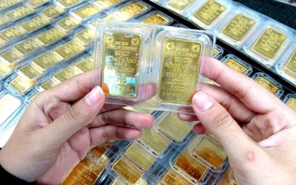 Giá vàng đột ngột tăng vọt