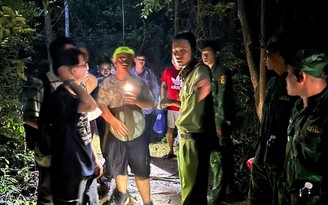 TP.HCM: Tìm thấy 6 du khách bị lạc trên núi Minh Đạm