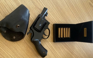 Đà Nẵng: Người dân phát hiện súng đạn ở bãi rác