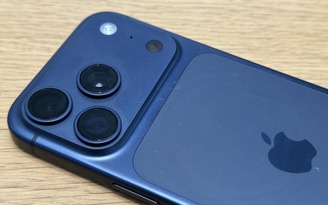 Nhược điểm của vỏ nhôm trên iPhone 17 Pro