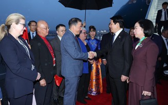 Chủ tịch nước Lương Cường đến Seattle, bắt đầu các hoạt động song phương tại Mỹ