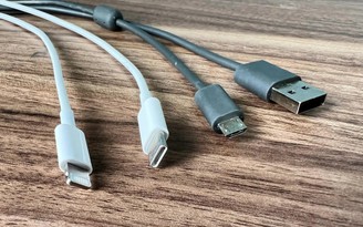 Những hiểm họa từ cáp sạc giá rẻ