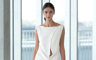 Những bộ cánh tối giản đẳng cấp của các nàng công sở