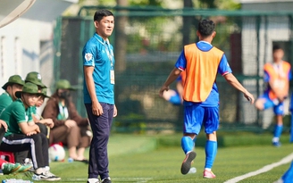 Nhà vô địch phá dớp, tân binh chào sân ấn tượng