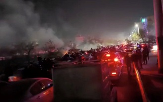 Rộ tin ông Trump cân nhắc tấn công Iran, giới nghị sĩ cảnh báo