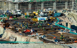 Cấp bách các 'siêu dự án' phục vụ APEC 2027: Tiến độ bị 'trói chân' bởi khan hiếm vật liệu xây dựng