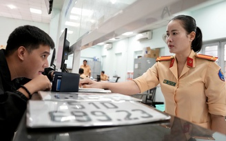 Lệ phí đăng ký xe máy, ô tô tại TP.HCM mới nhất năm 2026