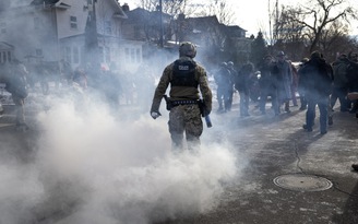 Chính sách siết nhập cư của Nhà Trắng gặp khó