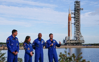 Mỹ từng bước trở lại mặt trăng