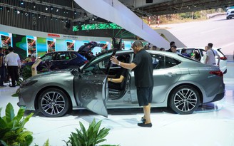 Sedan hạng D năm 2025: Các đối thủ 'lay lắt', chỉ Toyota Camry còn sức hút