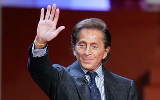 Huyền thoại thời trang Valentino Garavani qua đời