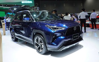 Toyota điều chỉnh giá xe hybrid tại Việt Nam, giảm mạnh nhất gần 200 triệu