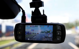 Cách biến điện thoại cũ thành camera hành trình