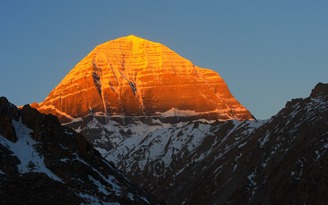 5 ngọn núi linh thiêng nổi tiếng thế giới và câu chuyện bí ẩn phía sau