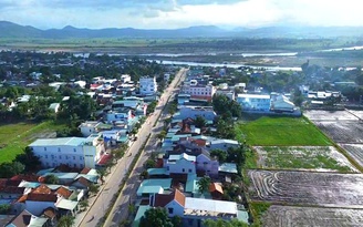 Tái thiết vùng rốn lũ: Mùa xuân đến sớm ở sông Ba