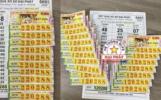 Hàng loạt vé trúng xổ số miền Nam, khách TP.HCM 'rinh lộc' đầu năm về nhà