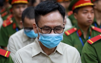 Đang thụ án, 2 cựu cục trưởng đăng kiểm bị triệu tập liên quan vụ nhận hối lộ