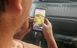 Người lớn tuổi: Đừng để TikTok, Facebook 'kê đơn' thay bác sĩ Người lớn tuổi: Đừng để TikTok, Facebook 'kê đơn' thay bác sĩ