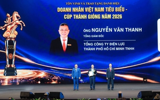 Tổng giám đốc EVNHCMC được vinh danh 'Doanh nhân Việt Nam tiêu biểu - Cúp Thánh Gióng' năm 2026
