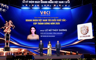 Anh hùng lao động Lê Nữ Thùy Dương được vinh danh 'Doanh nhân VN tiêu biểu xuất sắc' Anh hùng lao động Lê Nữ Thùy Dương được vinh danh 'Doanh nhân VN tiêu biểu xuất sắc'