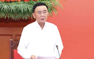 Giải quyết triệt để tình trạng thiếu trường lớp, giáo viên, sách giáo khoa