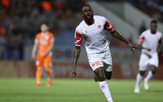 Ngoại binh Cameroon lập hat-trick, CLB Hải Phòng thắng đậm Đà Nẵng tại sân Chi Lăng Ngoại binh Cameroon lập hat-trick, CLB Hải Phòng thắng đậm Đà Nẵng tại sân Chi Lăng
