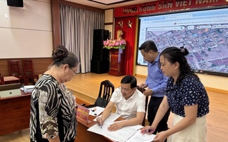 221.611 căn nhà đã được gỡ vướng cấp sổ hồng 221.611 căn nhà đã được gỡ vướng cấp sổ hồng