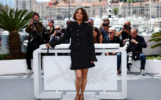 'Miêu nữ' Halle Berry bị chồng cũ cáo buộc bạo hành con trai
